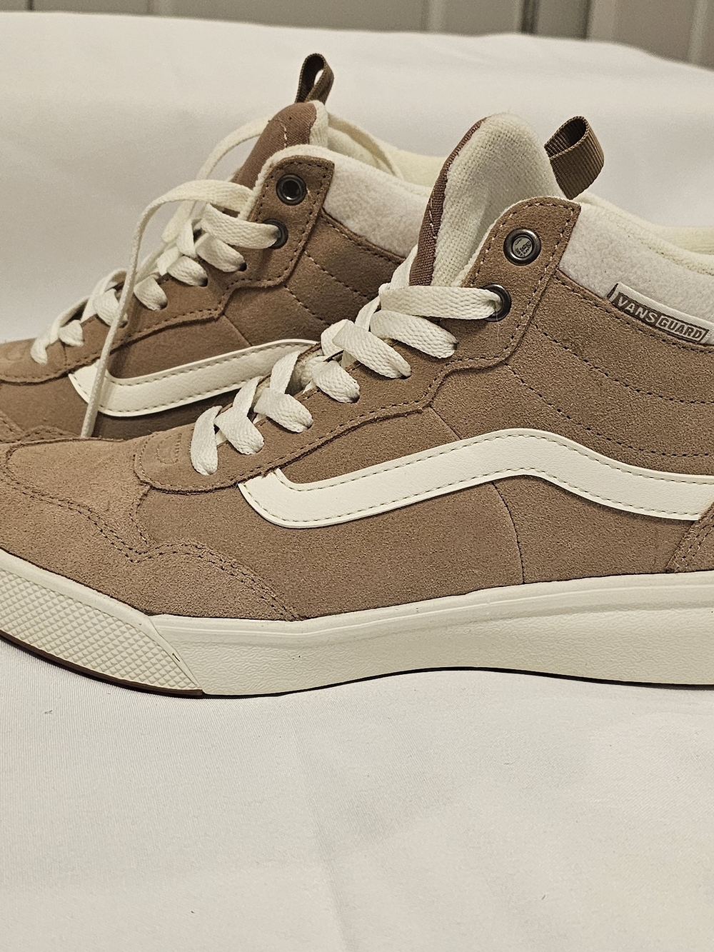 Vans Men's Suede Mid-Top Sneakers in Light Brown - Picture 8 of 8